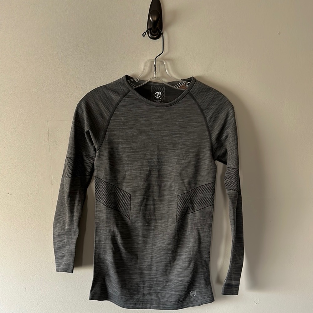 NEW Grey Size Small long sleeve athletic style top